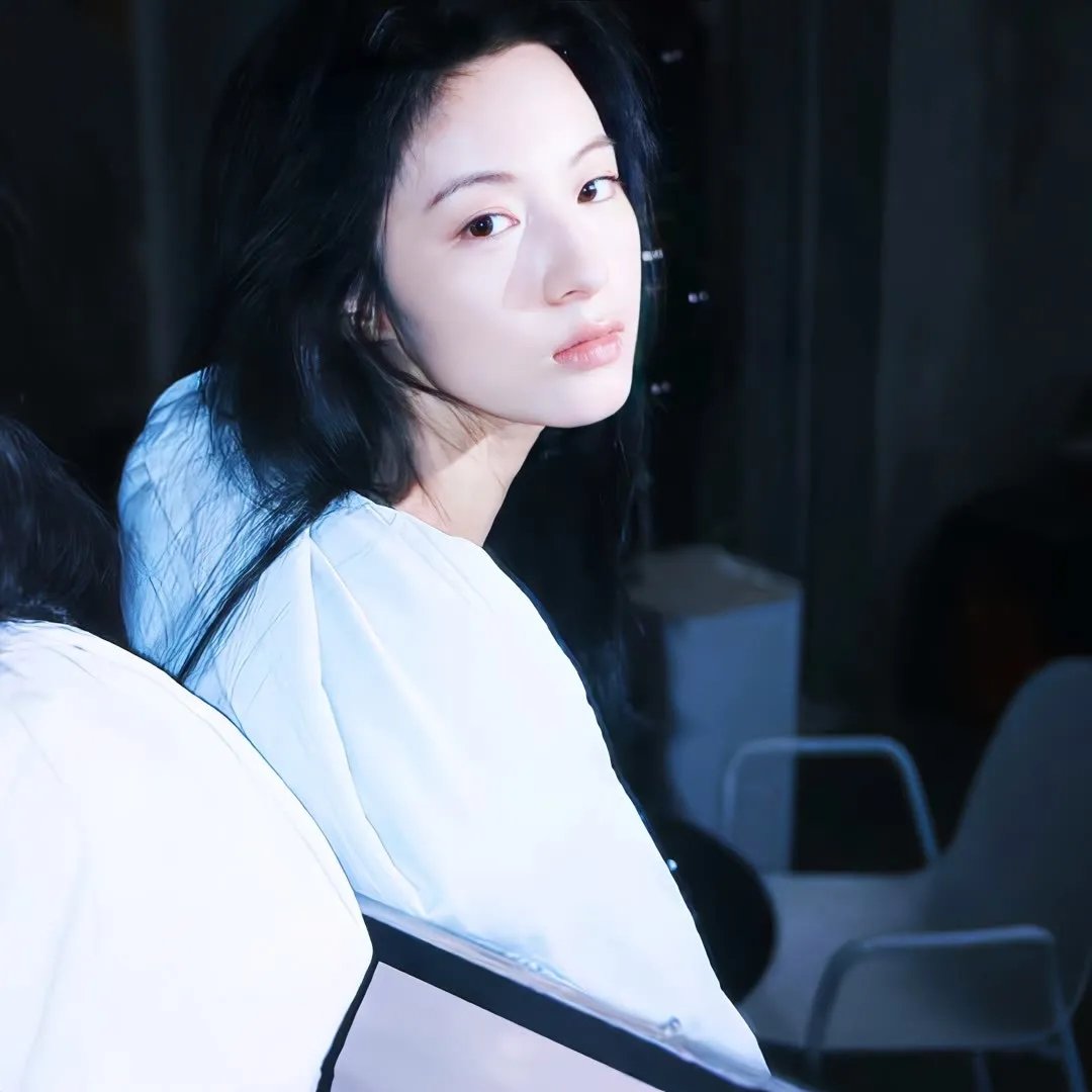 成年人的谎言生活